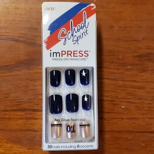 impress School Spirit Instant Manicure